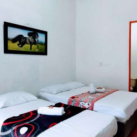 Hotel Jardin Es Tuyo Extérieur photo